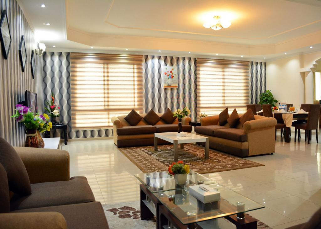 President Suites Apartments Manama Eksteriør bilde