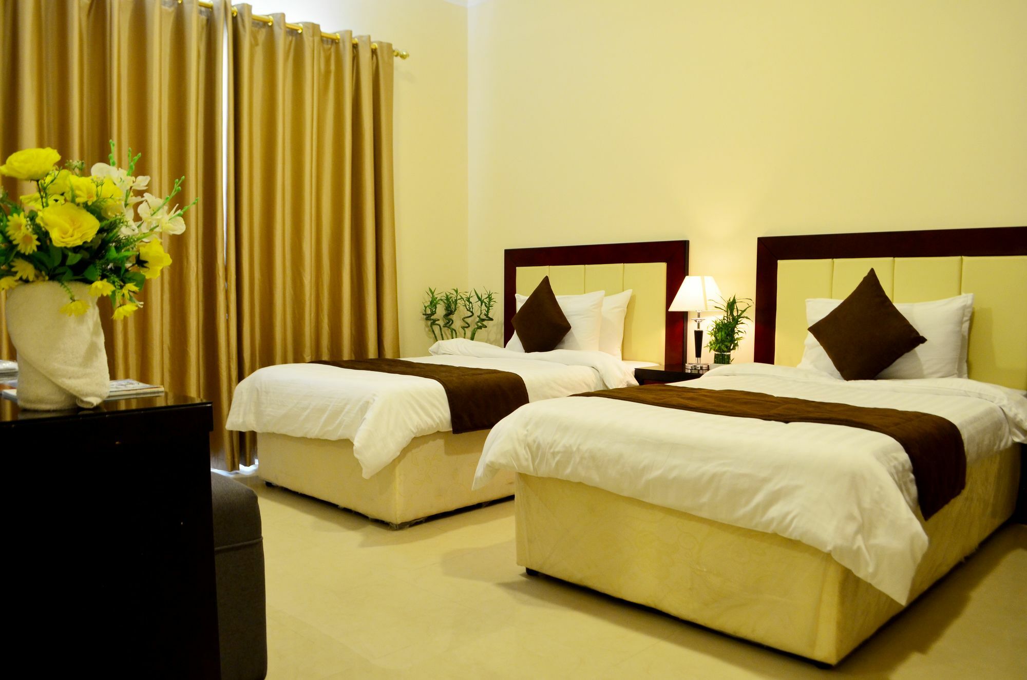 President Suites Apartments Manama Eksteriør bilde
